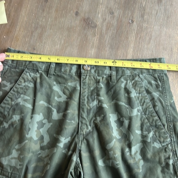 Eddie Bauer Camo Cargo Pants Men’s Size 34 - Picture 12 of 13